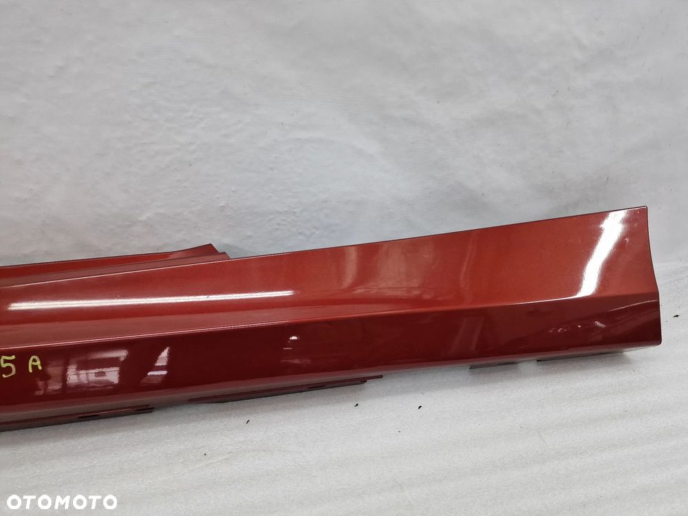 BMW E81 / E82 / E88 06- ŁADNA LEWA / PRAWA LISTWA PROGOWA / NAKŁADKA PROGU , KOLOR SEDONAROT , NR 51777183234 / 7183234 / 5177-7183233 / 7183233 , NR AUKCJI PR405 - 13