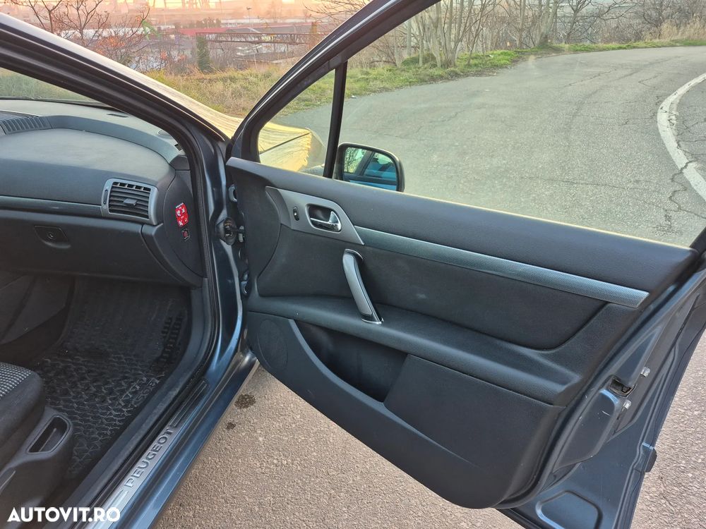 Peugeot 407 HDi 135 Automatik Esplanade - 25