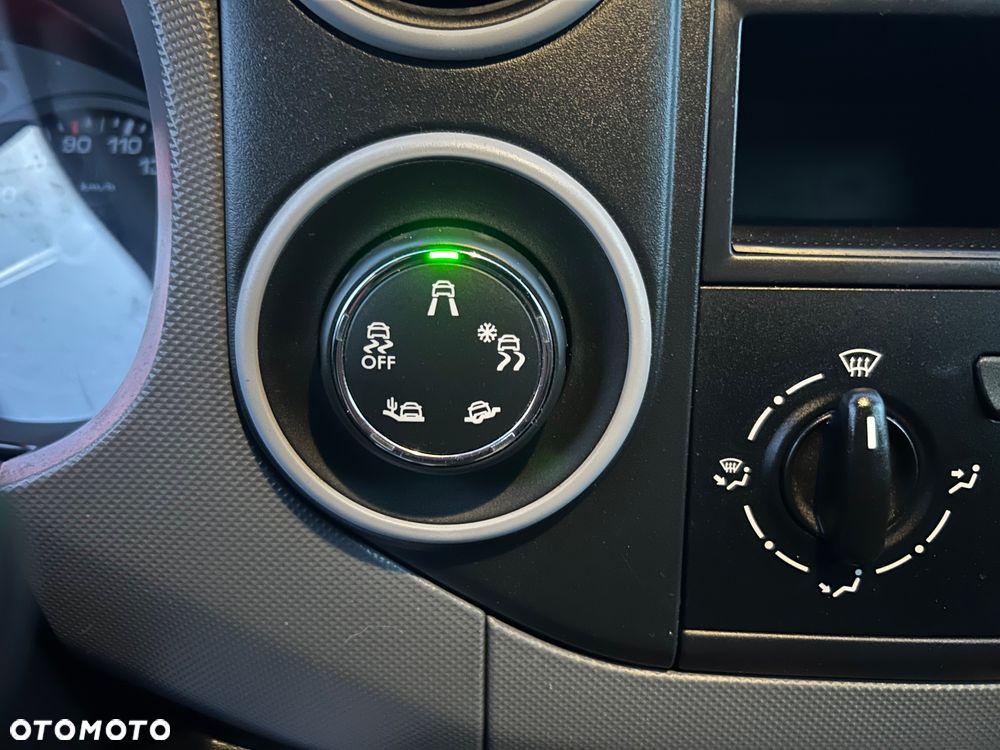 Peugeot Partner - 11