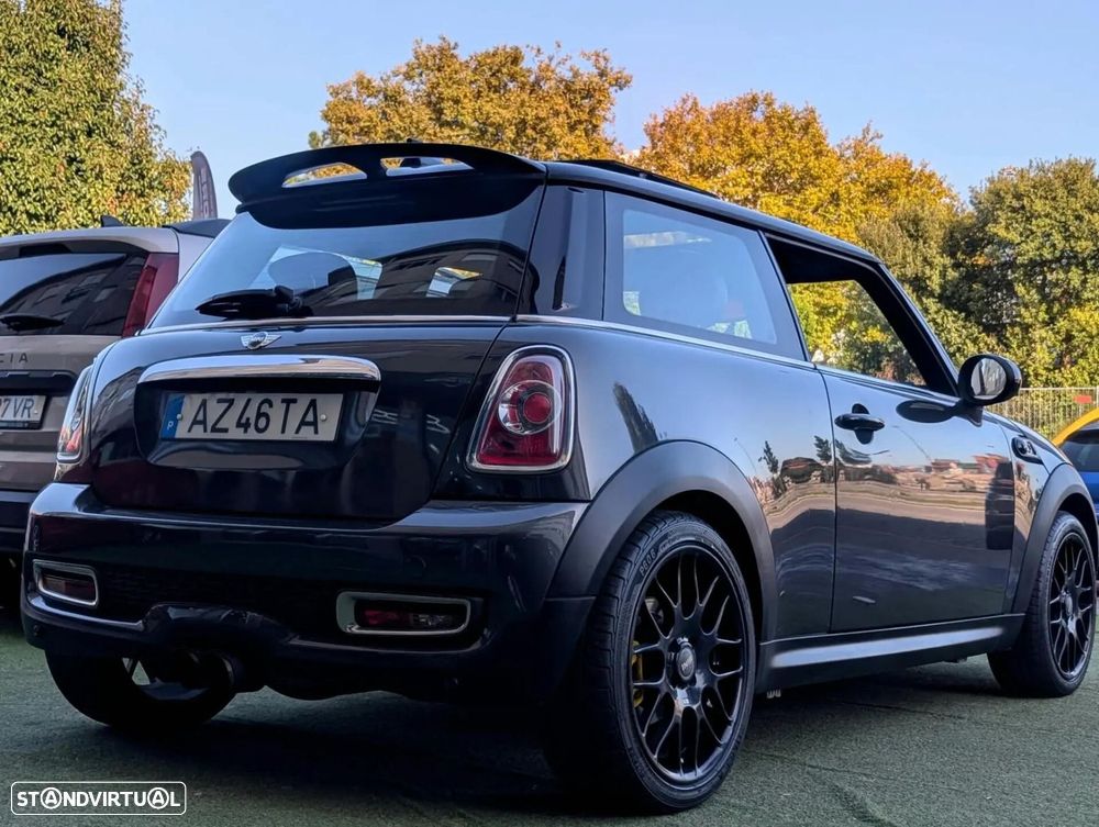 MINI 3 Portas Cooper SD - 9