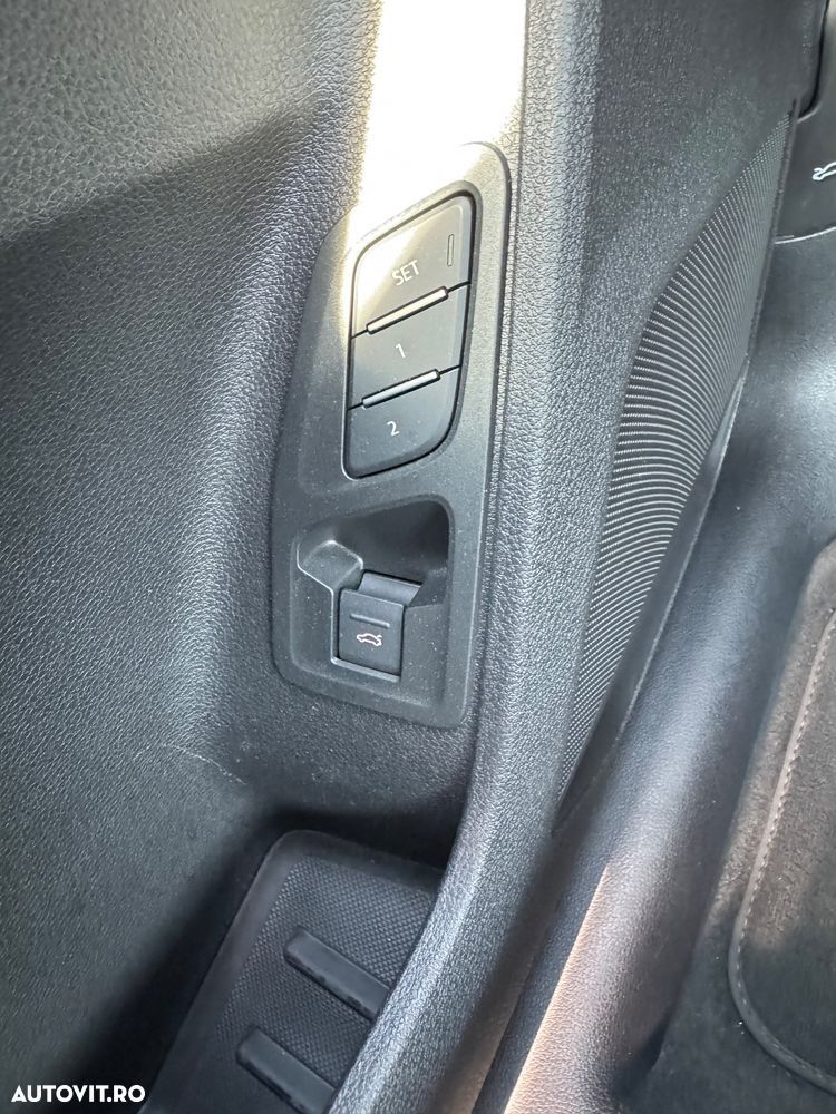 Audi Q3 2.0 35 TDI S tronic quattro Advanced - 19