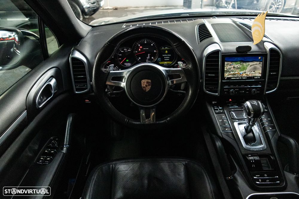 Porsche Cayenne Diesel Platinum Edition - 17