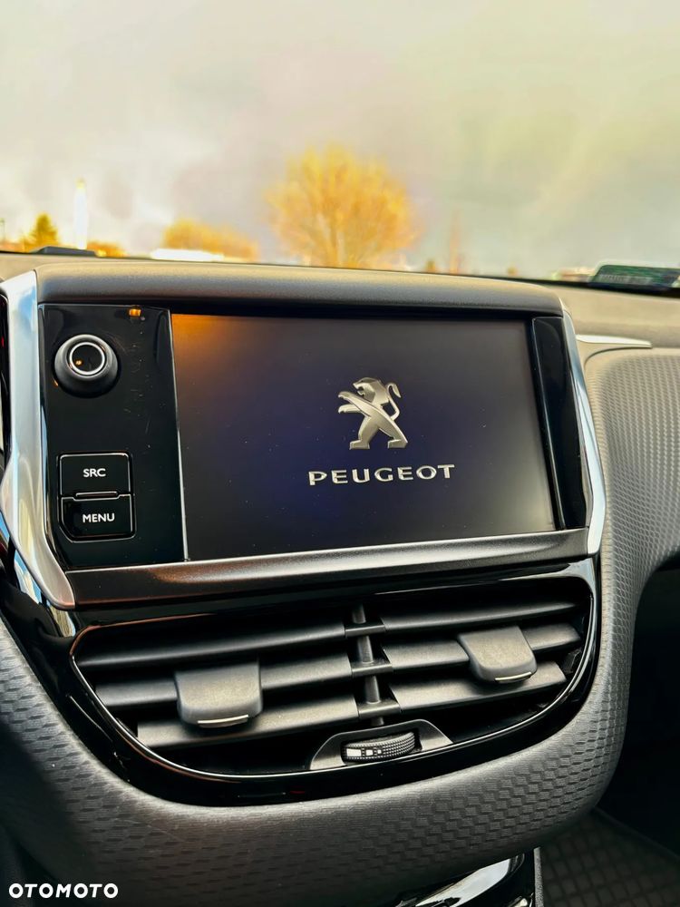 Peugeot 2008 1.2 Pure Tech Active S&S EAT6 - 3