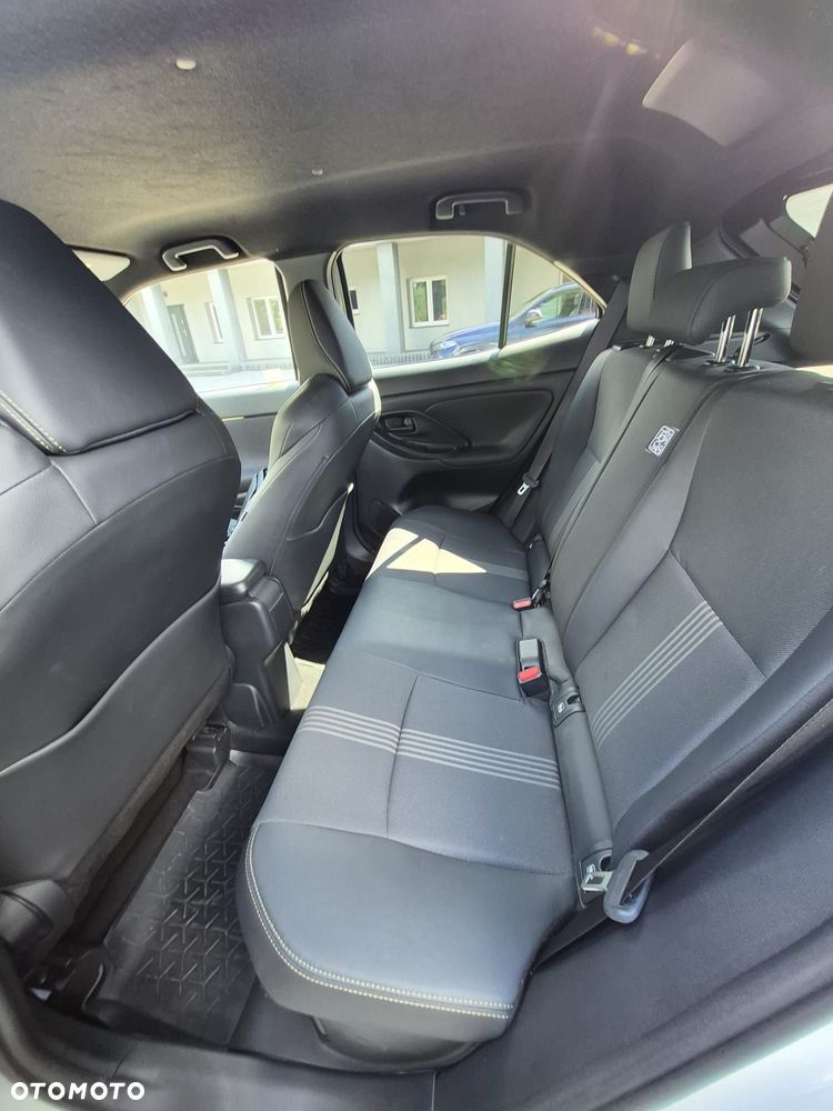 Toyota Yaris Cross Hybrid 1.5 Adventure - 19