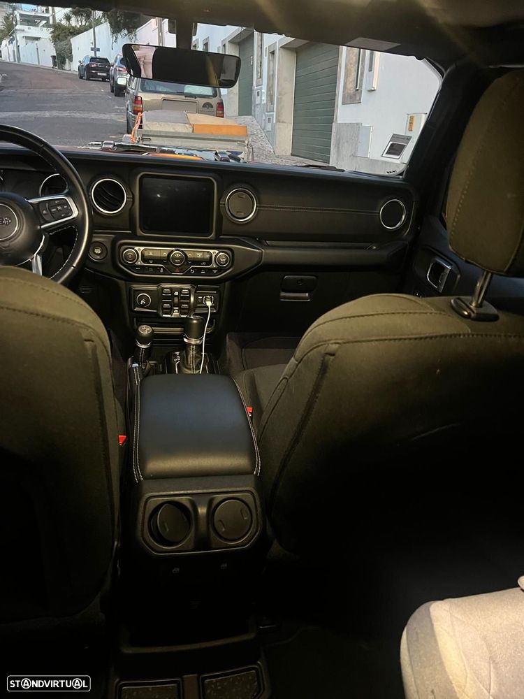 Jeep Wrangler Unlimited - 7