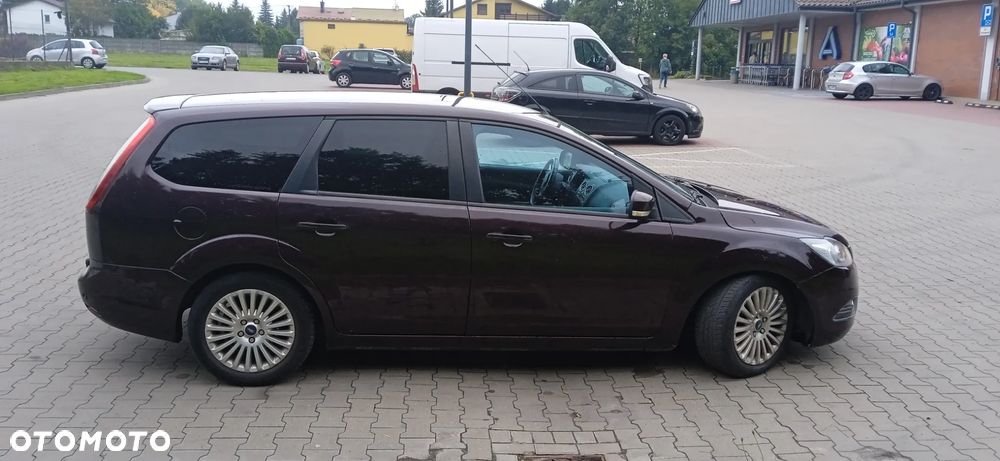 Ford Focus 1.8 Ghia - 7