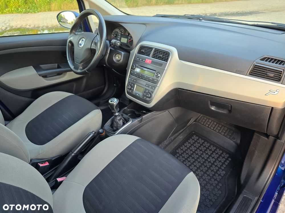 Fiat Punto - 13