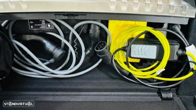 BMW 330 e Aut. Luxury Line - 42