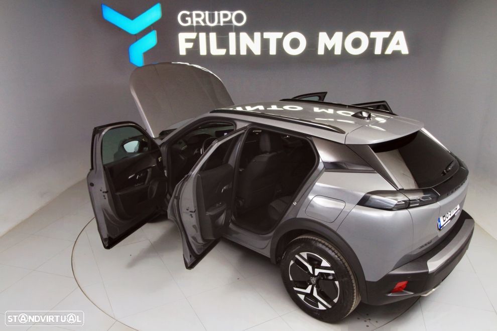 Peugeot 2008 1.2 PureTech Allure EAT8 - 11