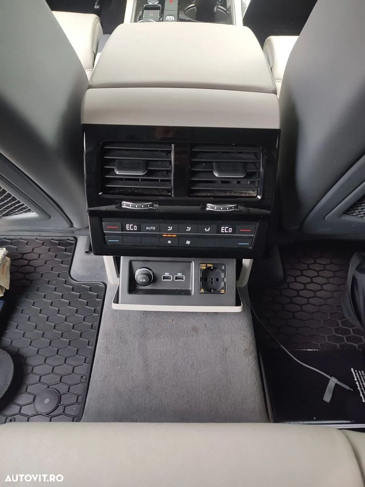 Volkswagen Touareg 3.0 V6 TDI 4Motion DPF Automatik Elegance - 7