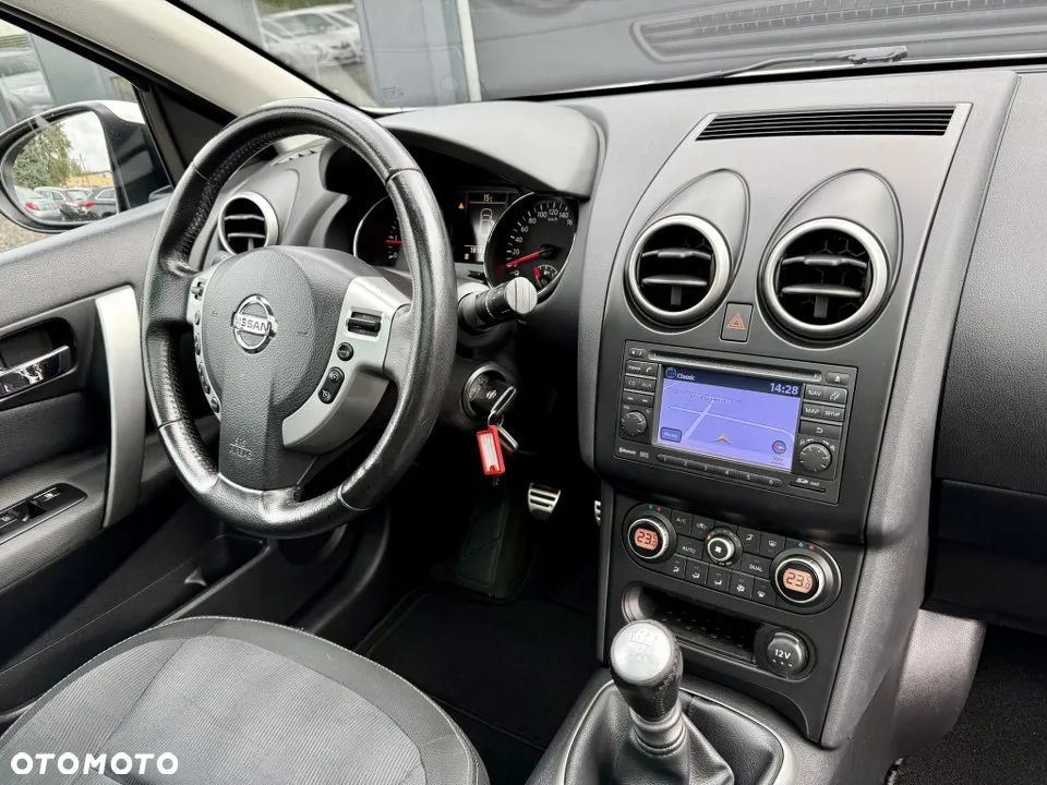 Nissan Qashqai 2.0 4 x 4 tekna - 31
