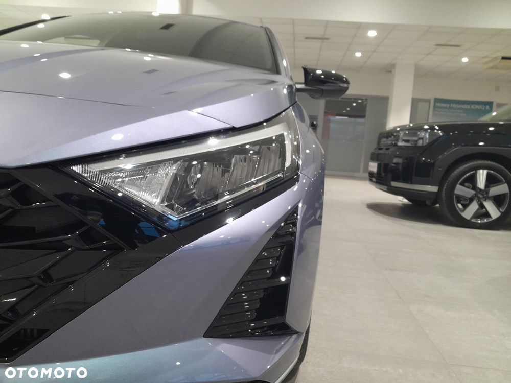 Hyundai i20 1.0 T-GDi Modern Black DCT - 8