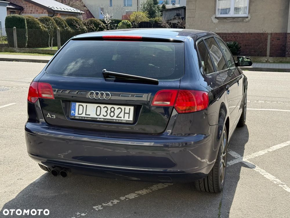 Audi A3 Sportback - 4