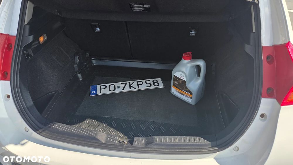 Toyota Auris 1.6 Premium + - 27