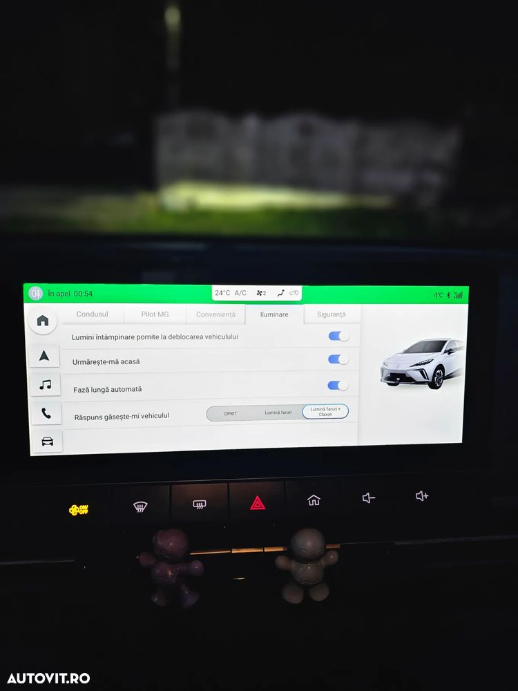 MG MG4 EV 64 kWh XPower - 30