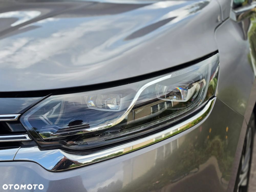 Renault Espace 1.6 dCi Energy Initiale Paris EDC 7os - 4