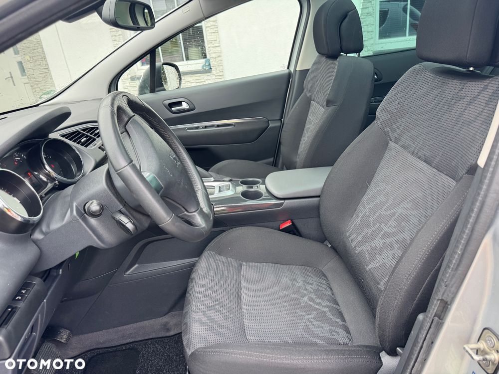 Peugeot 3008 1.6 Premium - 8