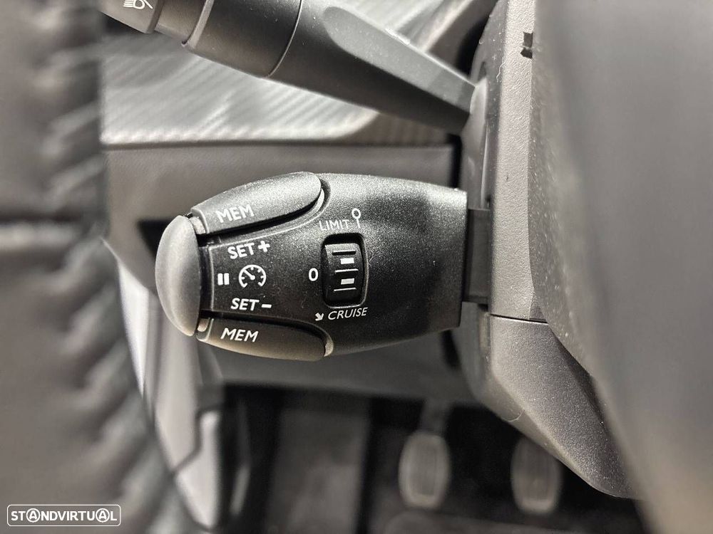 Peugeot 208 PureTech 100 Style - 20