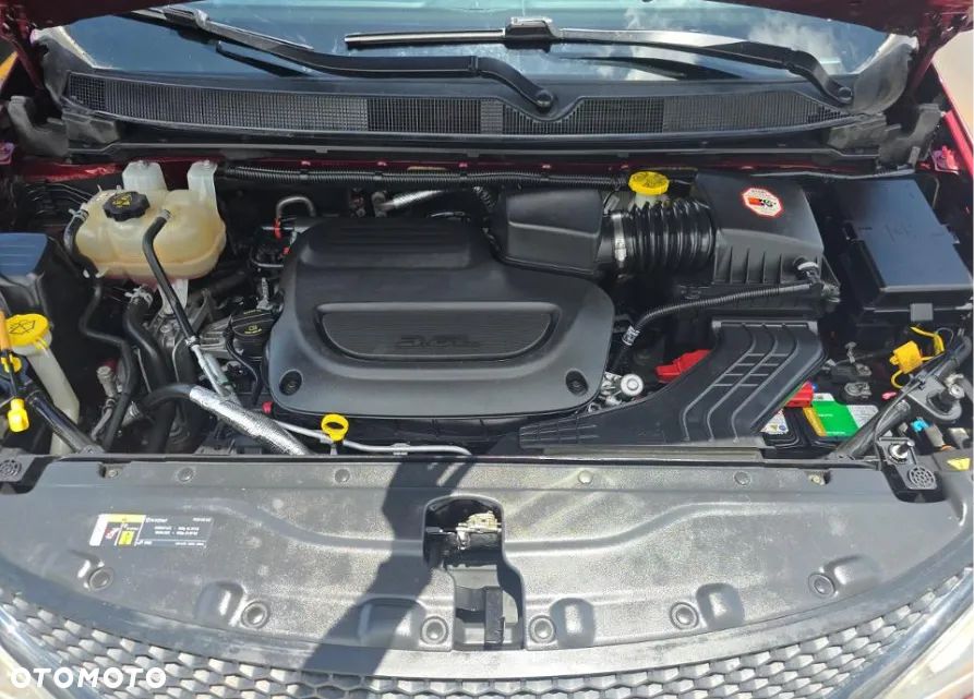 Chrysler Pacifica - 16