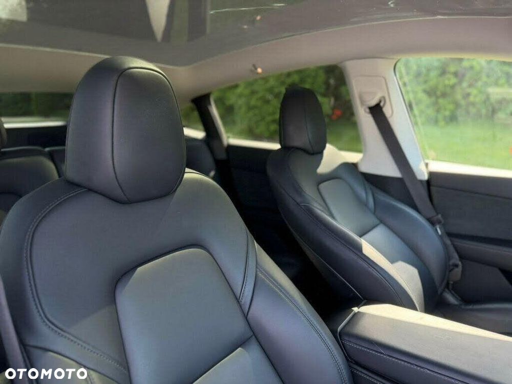 Tesla Model Y Long Range Dual Motor AWD - 20