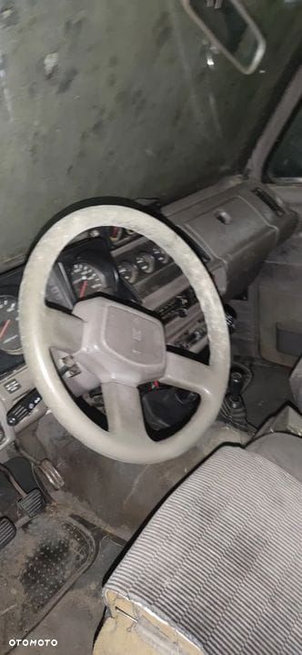 Isuzu Trooper - 5