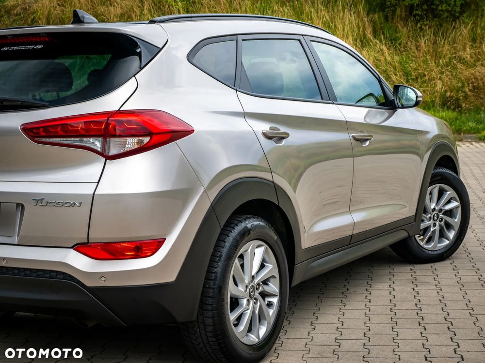 Hyundai Tucson blue 1.7 CRDi 2WD DCT Premium - 17