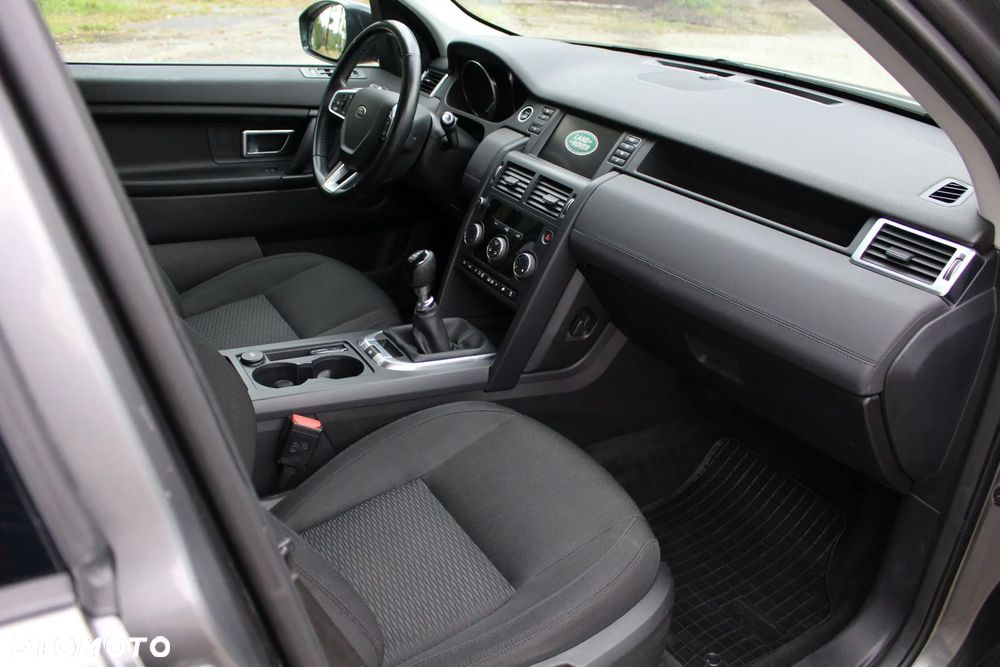 Land Rover Discovery Sport 2.0 TD4 Pure - 17
