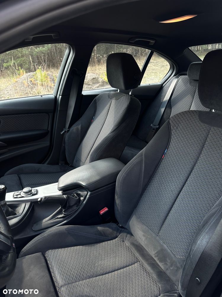 BMW Seria 3 318d M Sport EU6 - 10