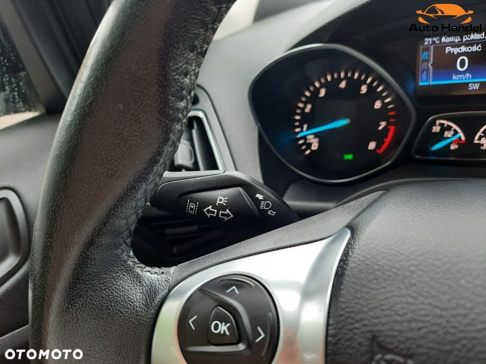 Ford Kuga 1.5 EcoBoost 2x4 Titanium - 17