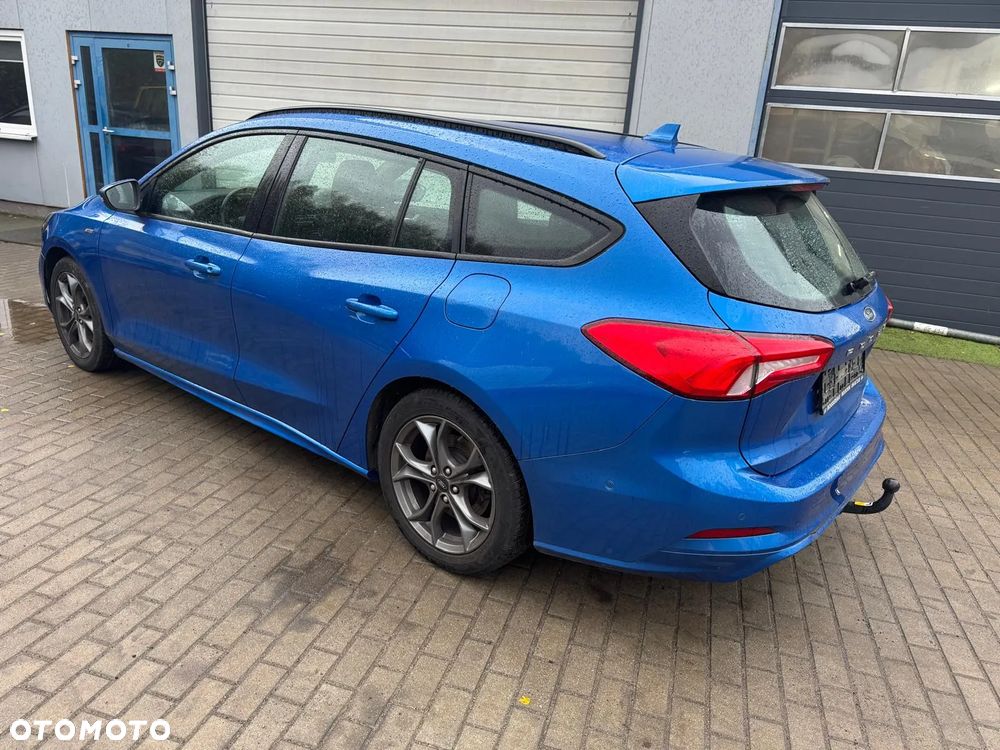 Ford Focus 1.0 EcoBoost ST-Line X - 5
