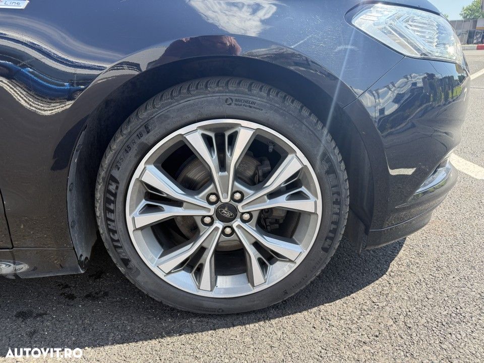 Ford Mondeo - 13
