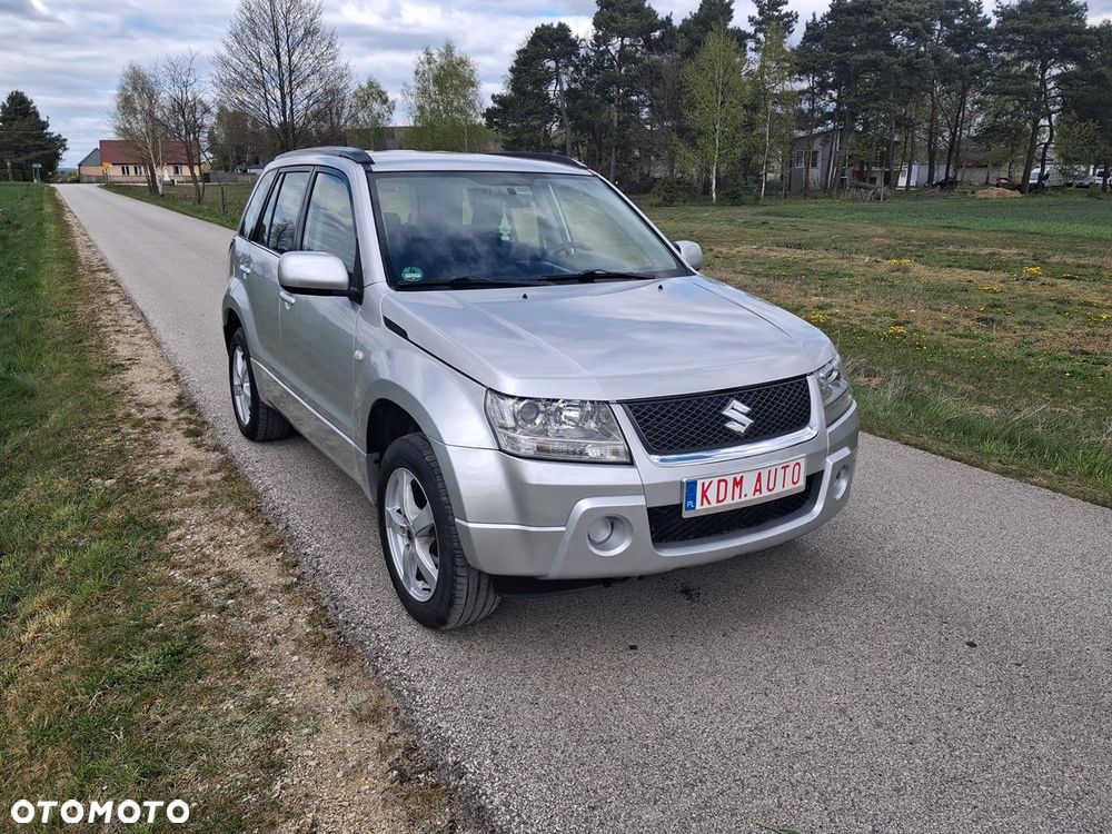 Suzuki Grand Vitara 2.0 - 18