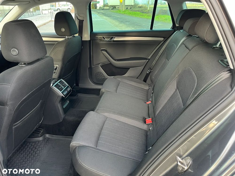 Skoda Superb 2.0 TDI SCR 4x4 Style DSG - 15