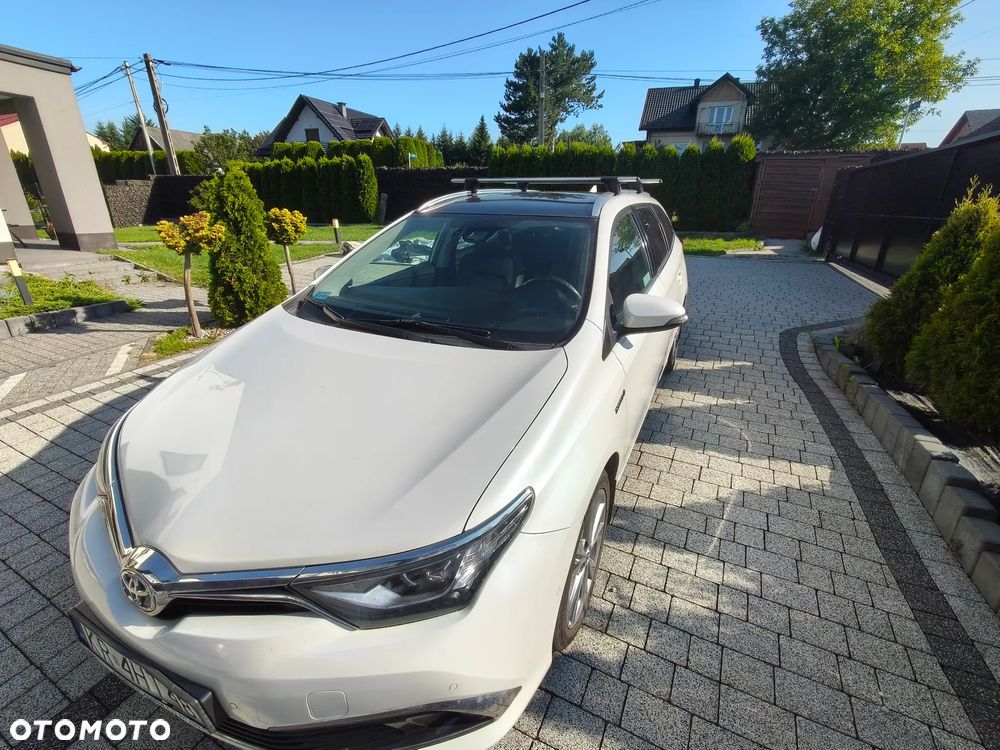 Toyota Auris Hybrid 135 Prestige - 5
