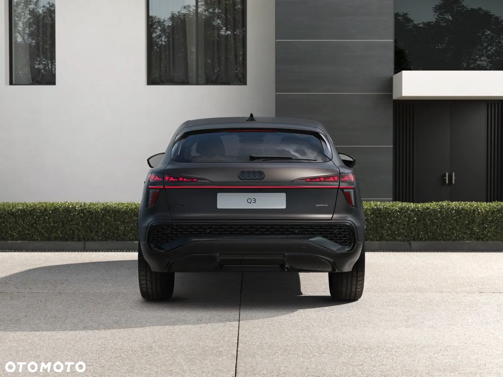 Audi Q3 Sportback - 6