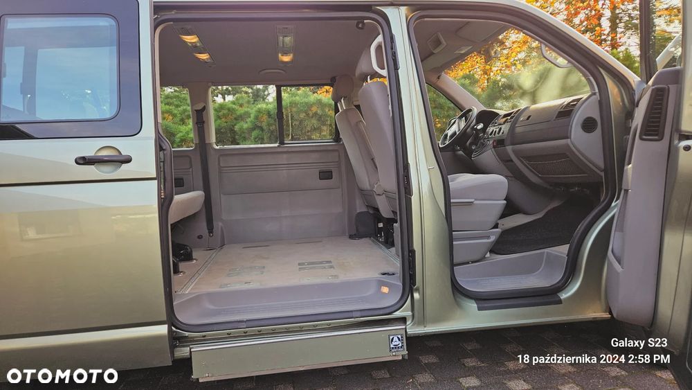 Volkswagen Caravelle - 19