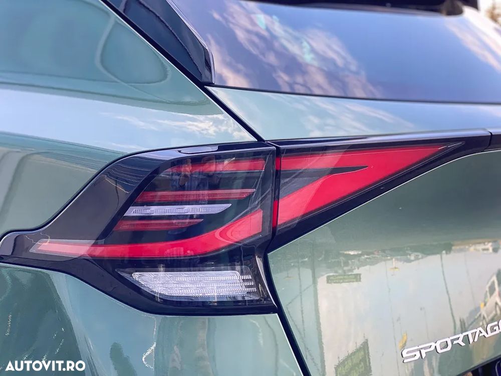 Kia Sportage 1.6 T-GDI PHEV 6AT 4x4 GT Line - 9