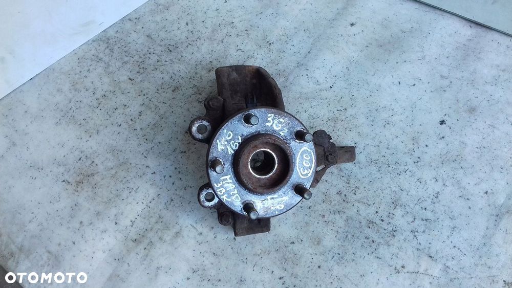 ZWROTNICA PIASTA LEWY PRZÓD PRZEDNIA 36Z MAZDA 3 BK 1.6 16V 03-