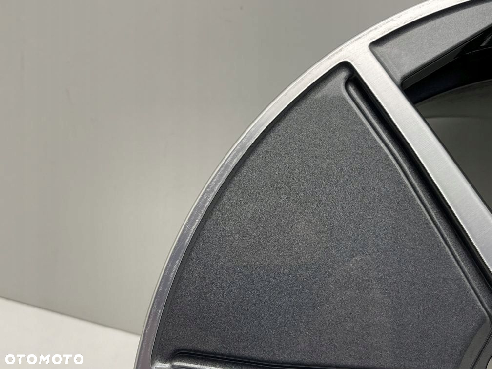 FELGA AUDI A4 B9 7,5J 17 ET38 8W0601025G - 2