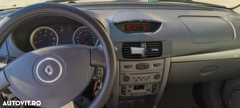 Renault Symbol 1.6 16V Collection - 8