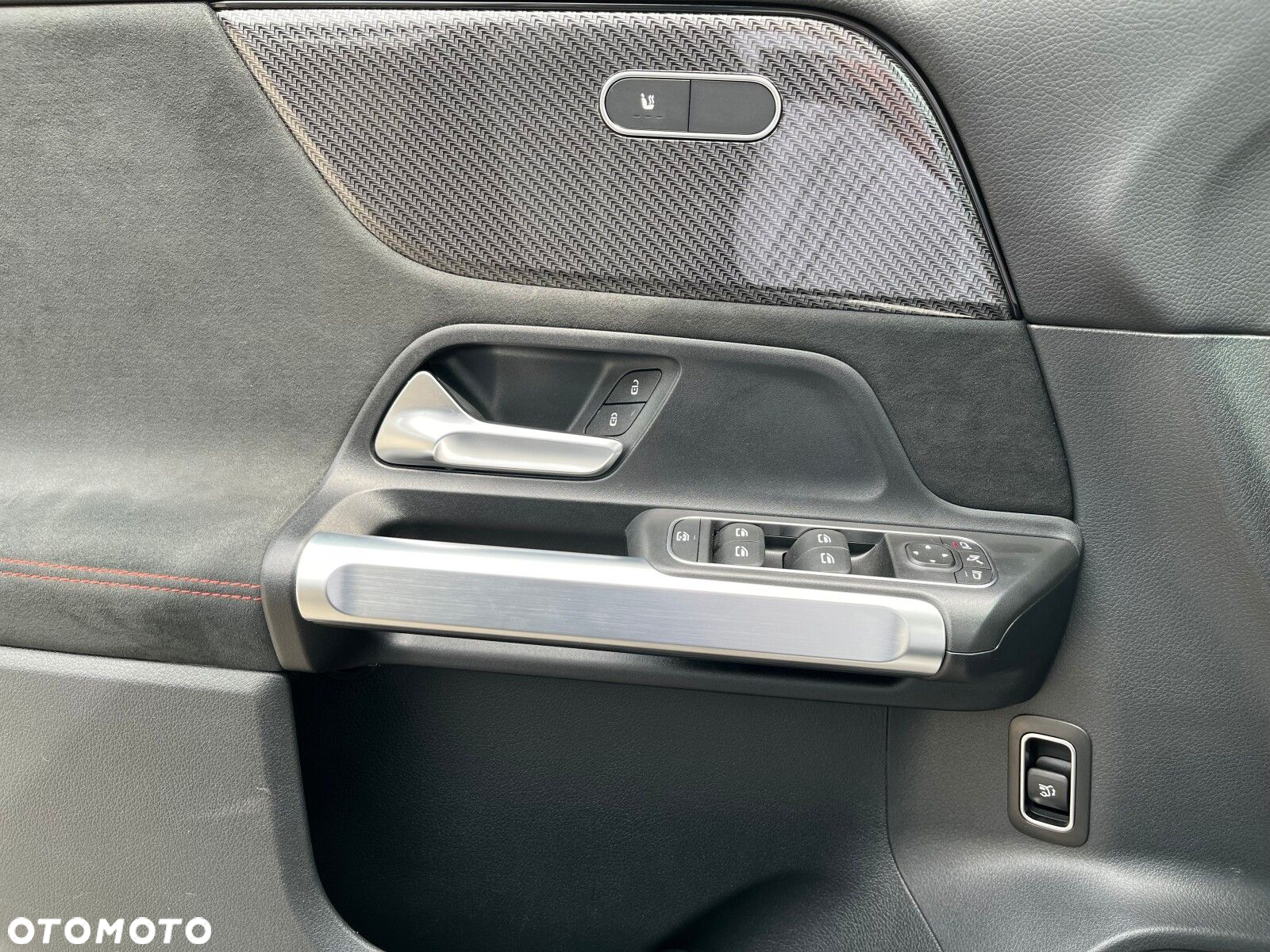 Mercedes-Benz GLB 200 AMG Line 7G-DCT - 15