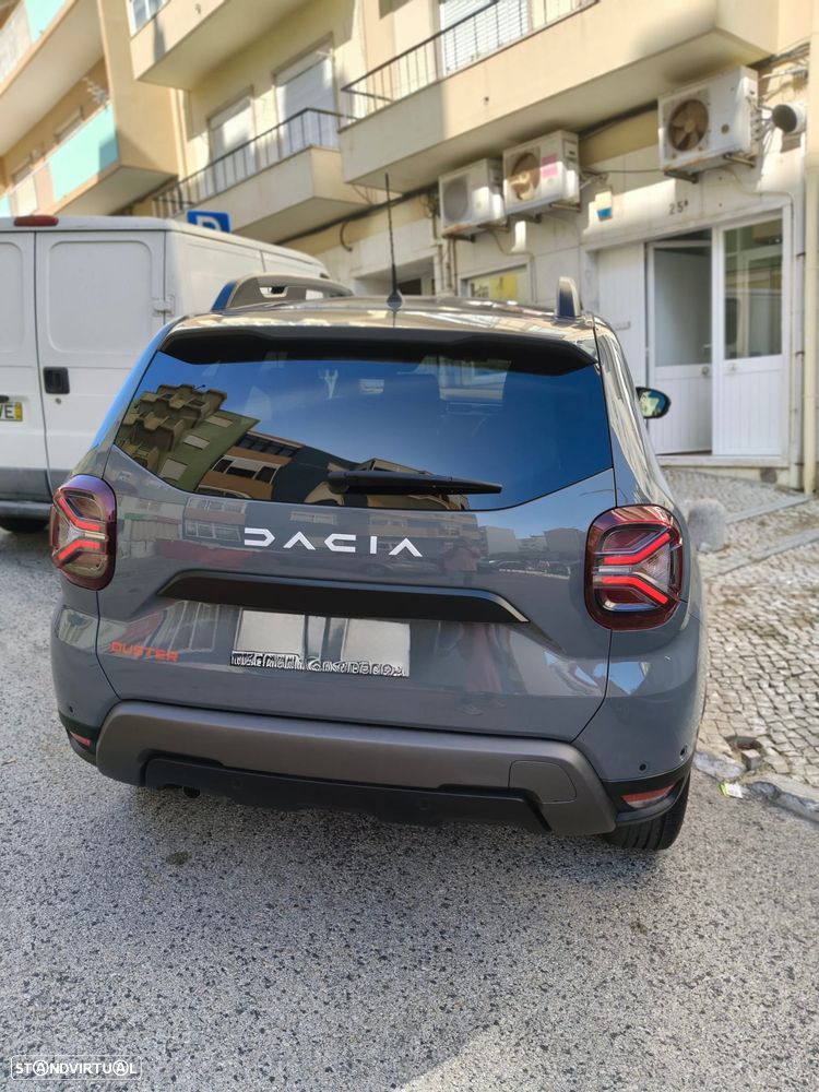 Dacia Duster 2023 photo 2