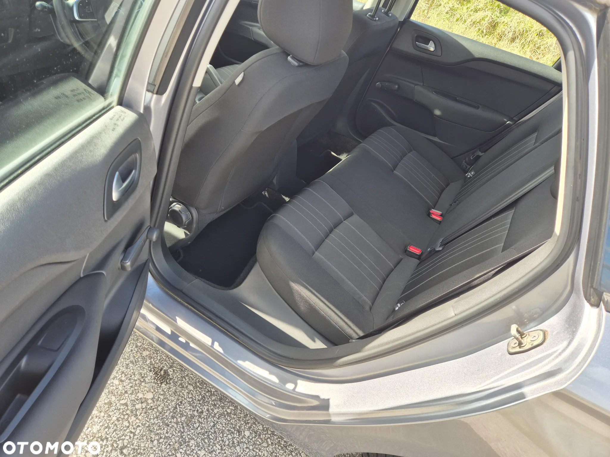 Citroën C4 BlueHDi 100 Selection - 10