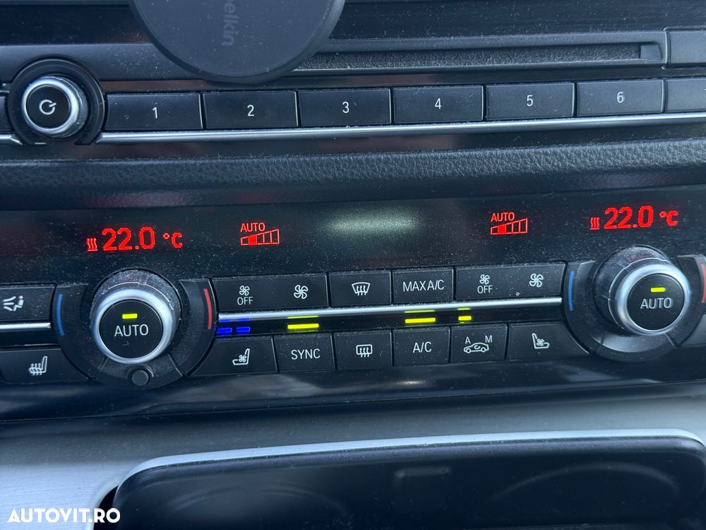 BMW Seria 5 525d xDrive AT - 16