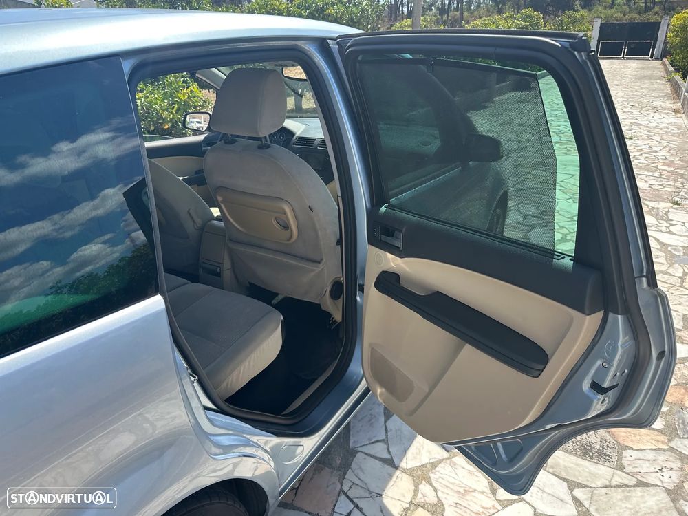 Ford Focus C-Max 1.6 TDCi Ghia - 30