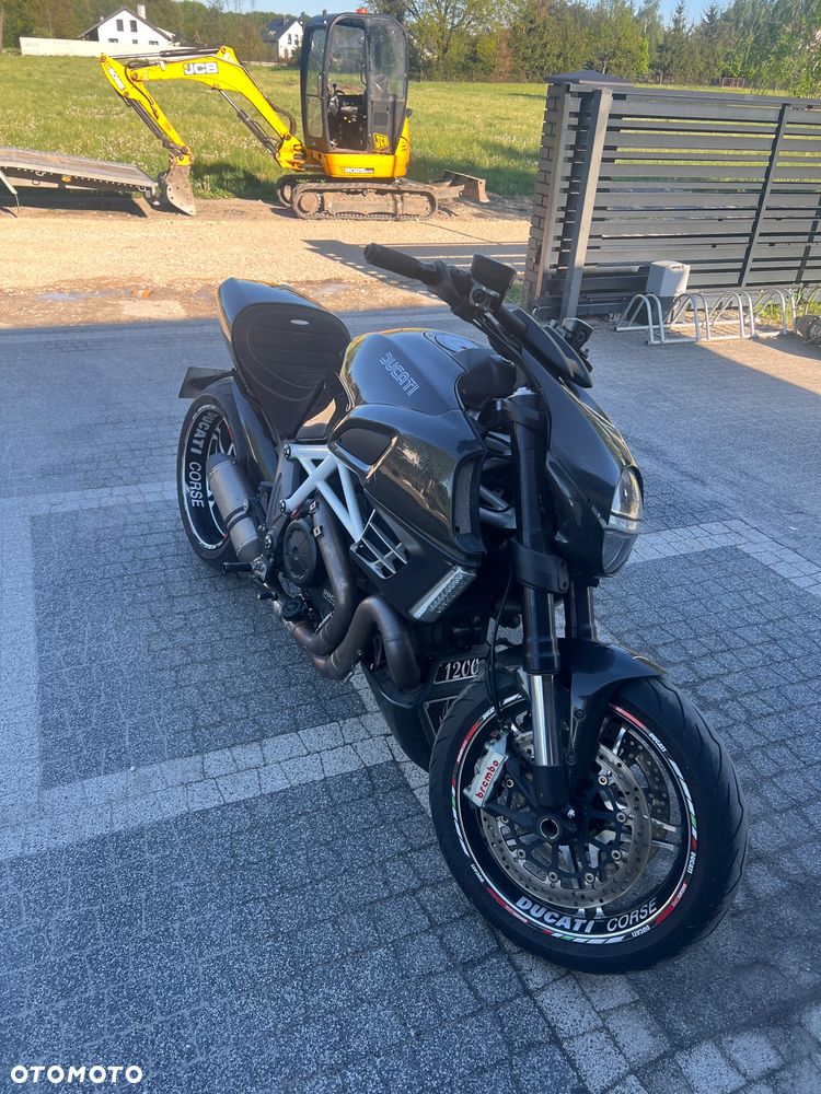 Ducati Diavel - 26