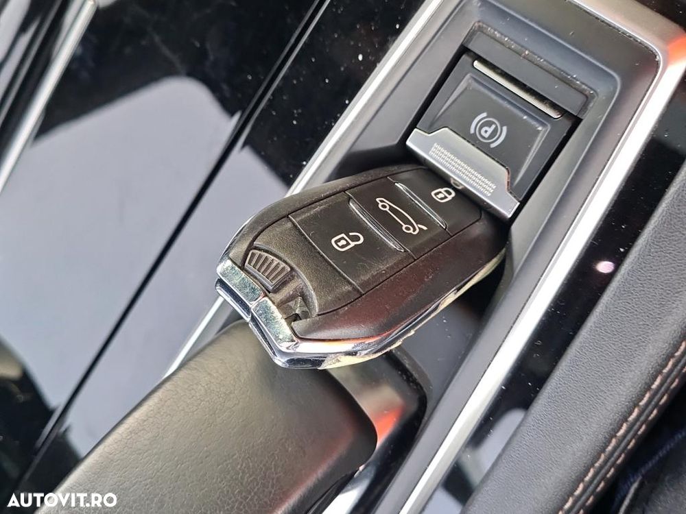 Peugeot 508 Plug-In Hybrid 225 e-EAT8 GT - 9