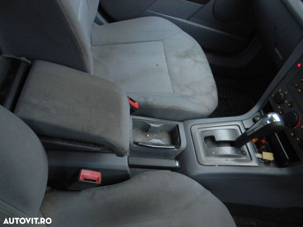 Dezmembrari  Opel VECTRA C  2002  > 2009 2.2 DTI Motorina - 23