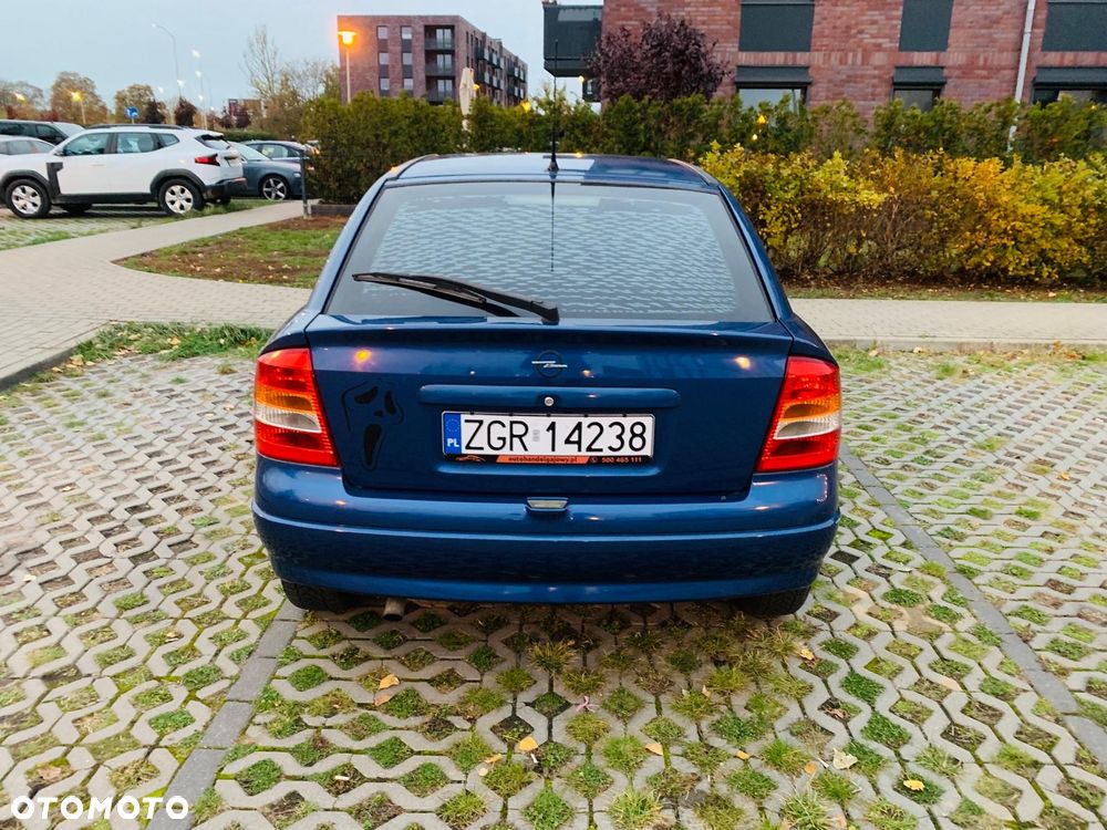 Opel Astra - 11