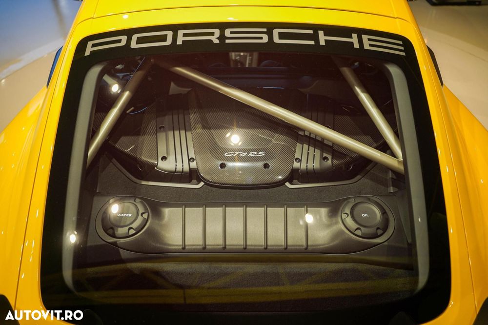 Porsche Cayman 718 GT4 RS - 5